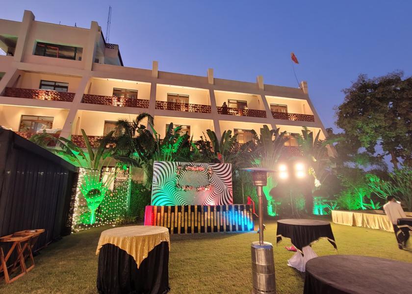 Uttar Pradesh Varanasi Hotel Exterior