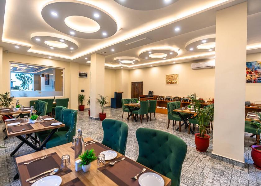 Himachal Pradesh Palampur Food & Dining