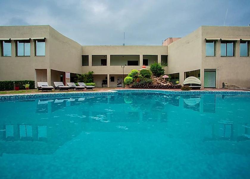 Rajasthan Udaipur Pool