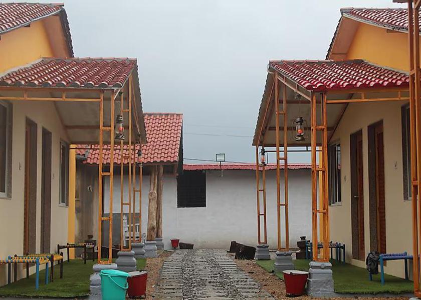 Gujarat Rajpipla Hotel Exterior