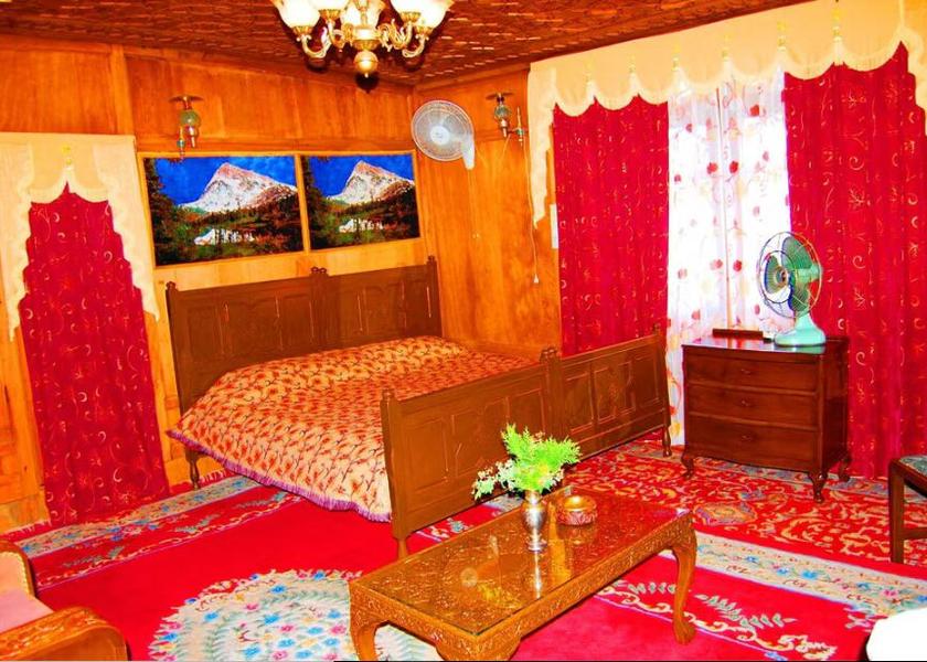 Jammu and Kashmir Srinagar Premium Room (Centrally Heated)