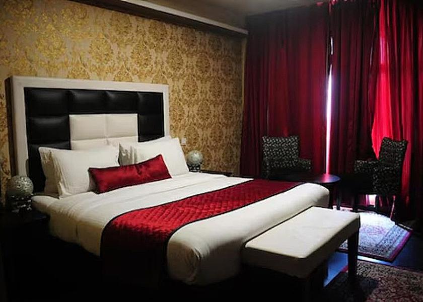 Jammu and Kashmir Srinagar Deluxe Room