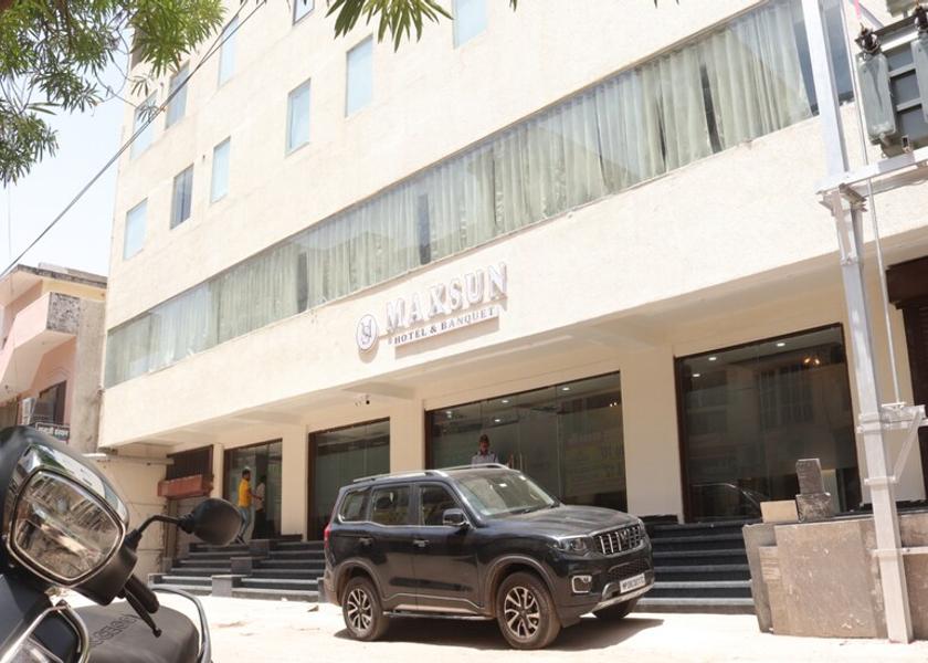 Madhya Pradesh Gwalior Hotel Exterior