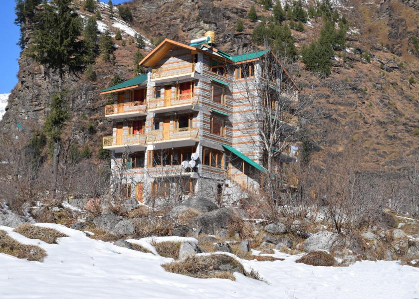 Himachal Pradesh Manali Hotel Exterior