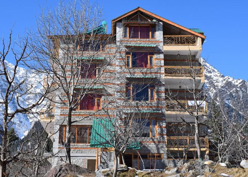 Himachal Pradesh Manali Hotel Exterior