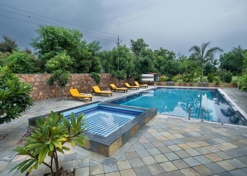 Rajasthan Udaipur Pool