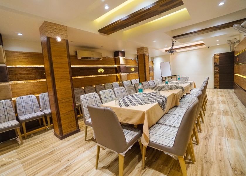 Maharashtra Akola Food & Dining