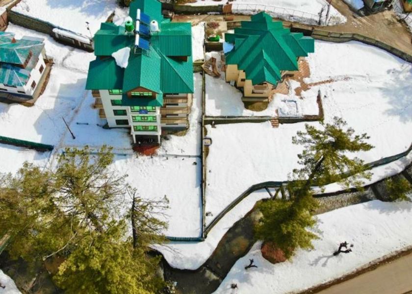Jammu and Kashmir Gulmarg Hotel Exterior