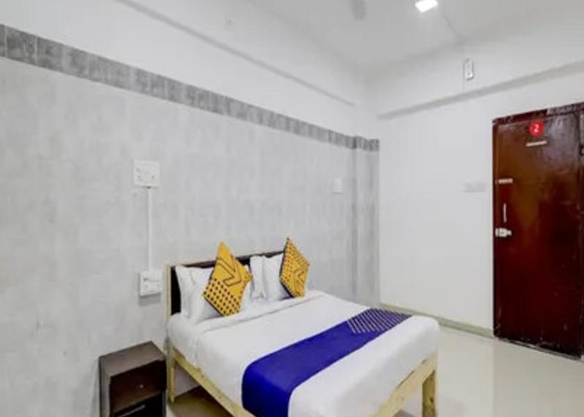 Gujarat Surat Non-AC Deluxe Room