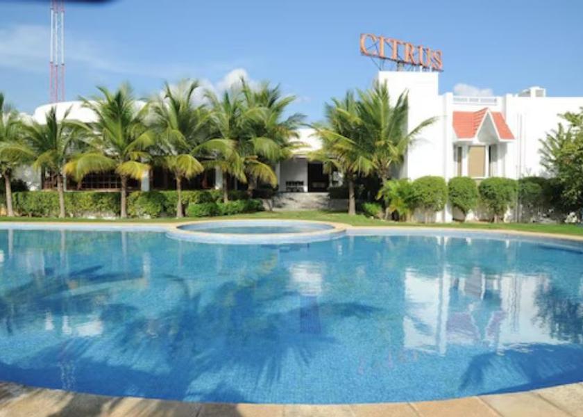 Tamil Nadu Kanchipuram Pool