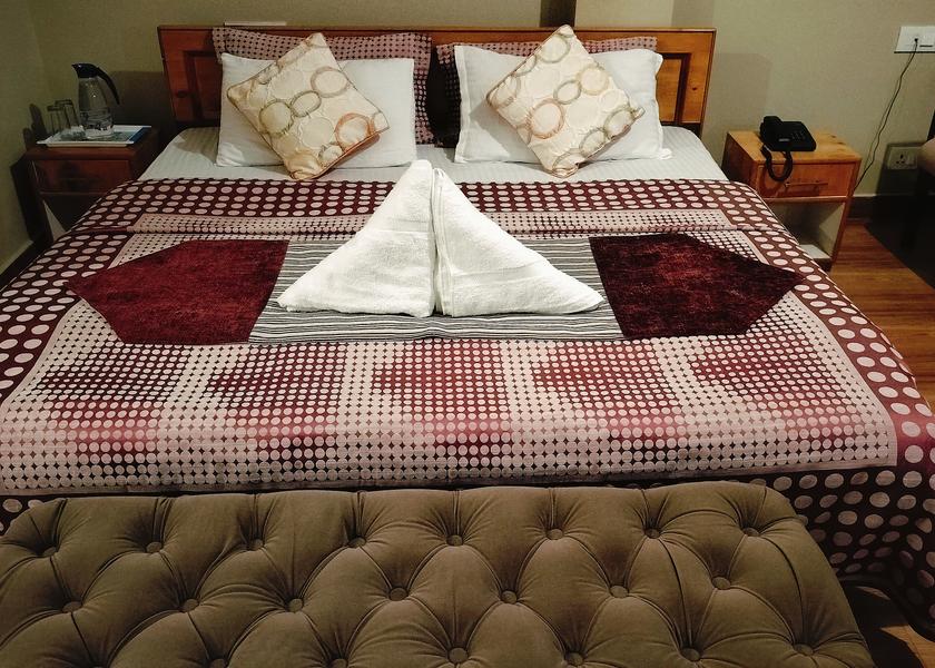 Himachal Pradesh Dharamshala Deluxe Room With Mountain view Balcony