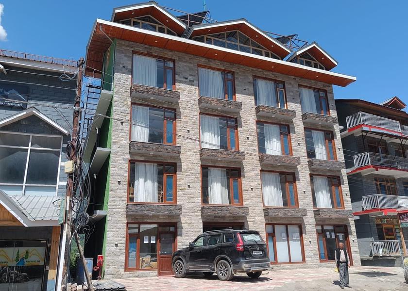 Himachal Pradesh Manali Hotel Exterior