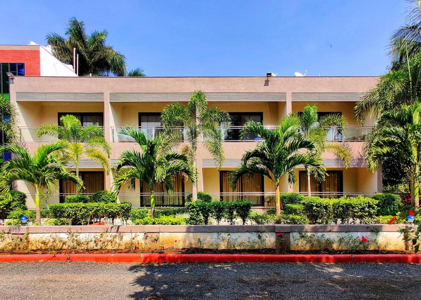 Gujarat Sasan Gir Hotel Exterior