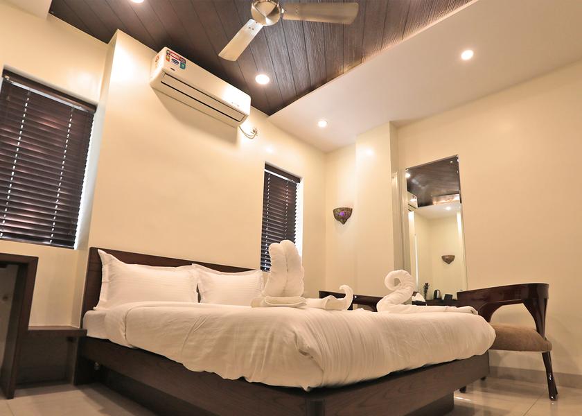 West Bengal Kolkata Deluxe Room