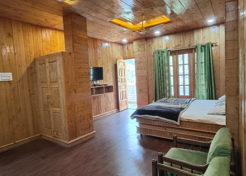 Himachal Pradesh Chamba Deluxe Room