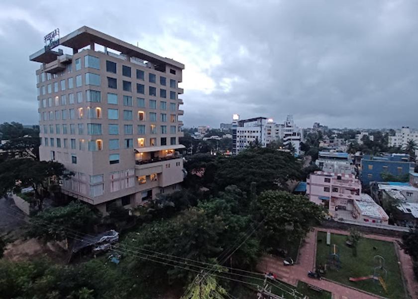 Maharashtra Kolhapur Hotel Exterior