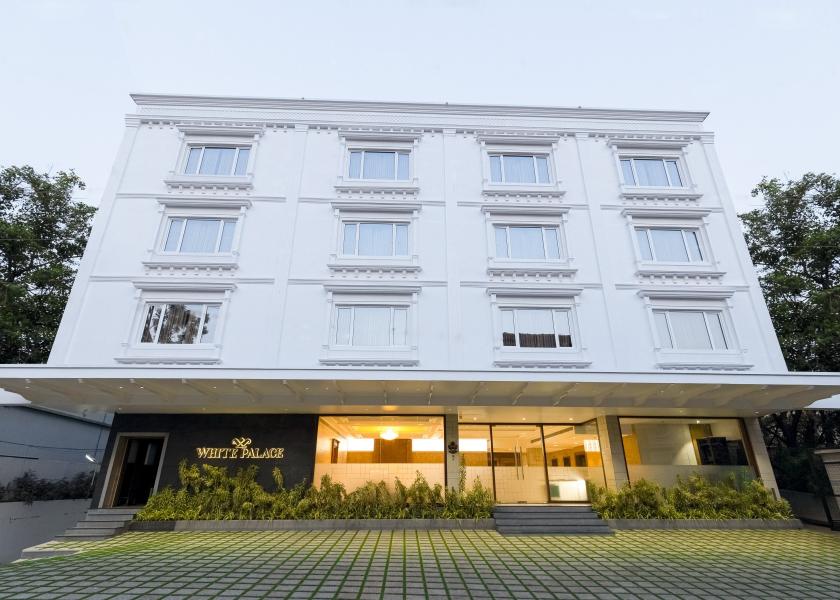 Kerala Thrissur Hotel Exterior
