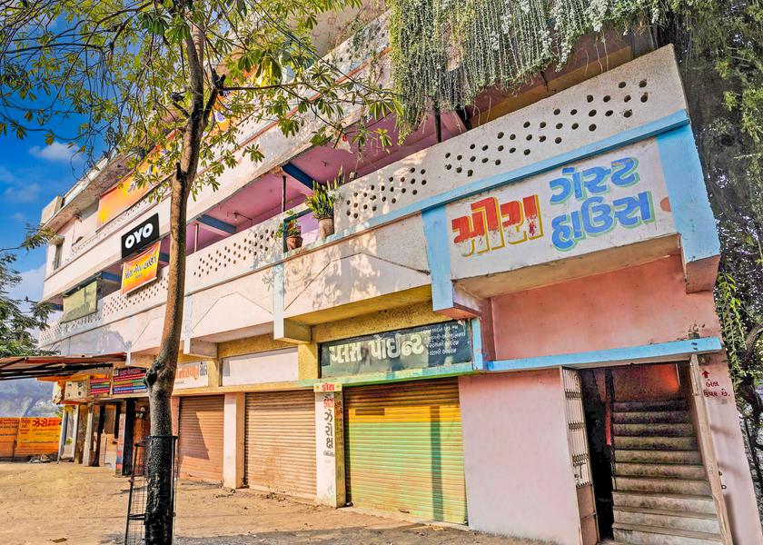 Gujarat Nadiad Facade