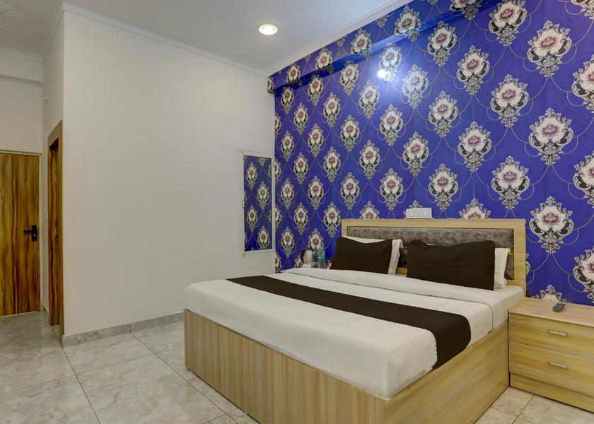 Uttar Pradesh Aligarh Room