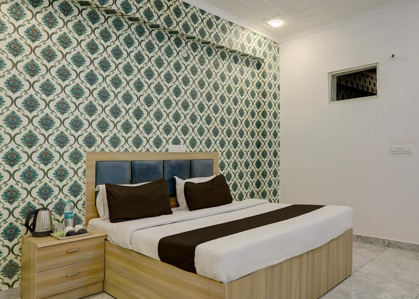 Uttar Pradesh Aligarh Room