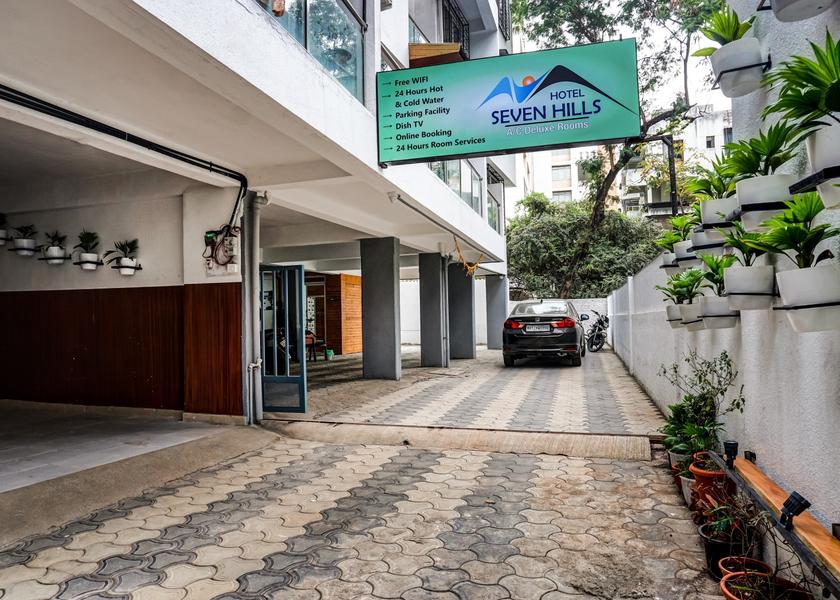 Maharashtra Pune Entrance