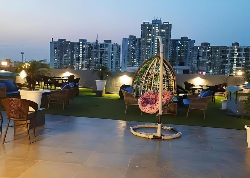 Uttar Pradesh Noida Balcony/terrace