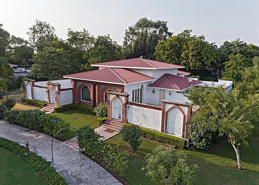 Rajasthan Dholpur Hotel Exterior