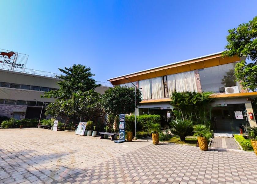 Gujarat Sasan Gir Hotel Exterior
