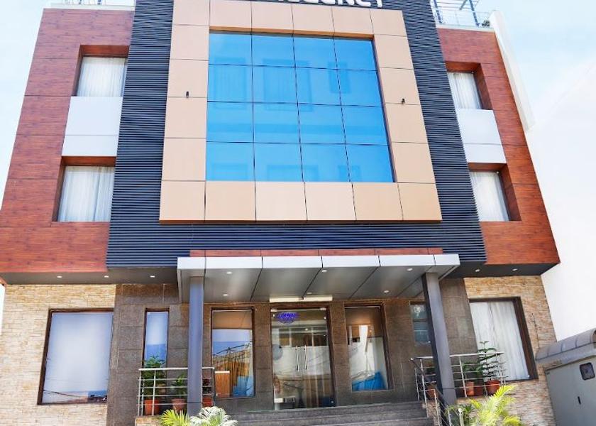 Punjab Zirakpur Hotel Exterior