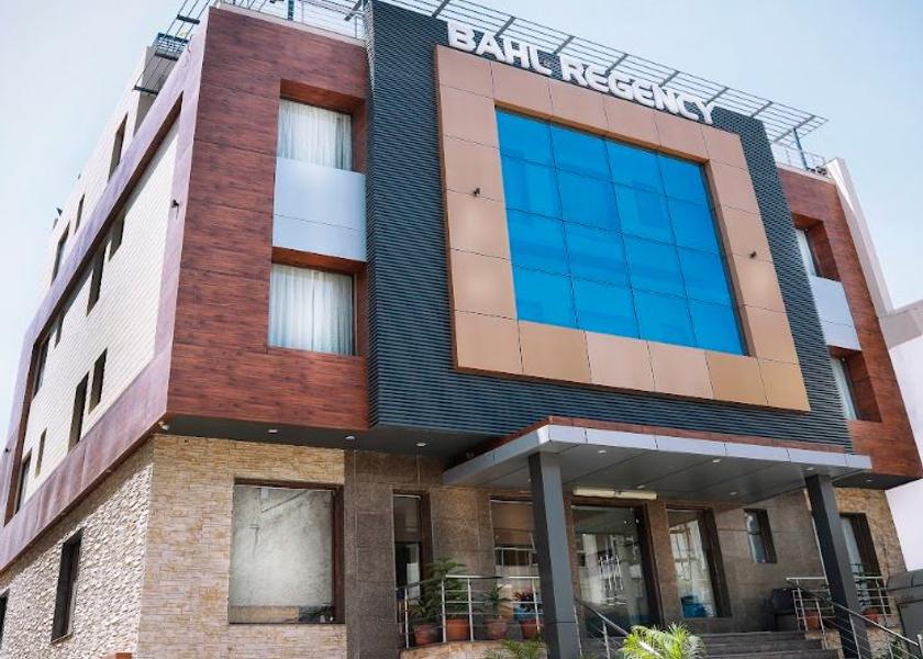 Punjab Zirakpur Hotel Exterior
