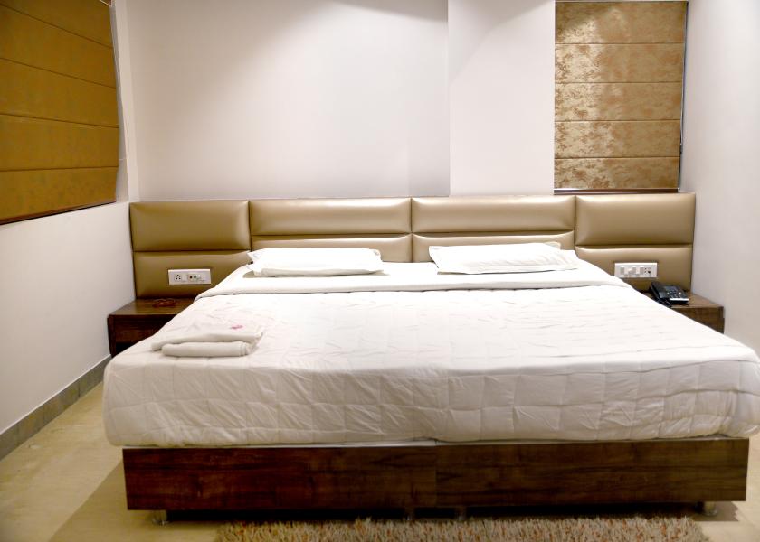 Gujarat Jamnagar A/c Delux