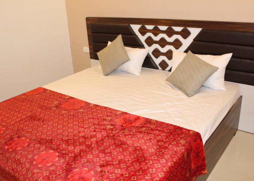 Gujarat Vapi DELUXE NON A.C