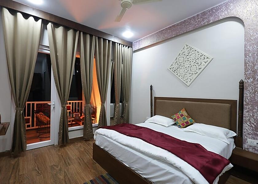 Uttarakhand Mukteshwar Deluxe Valley View with Balcony