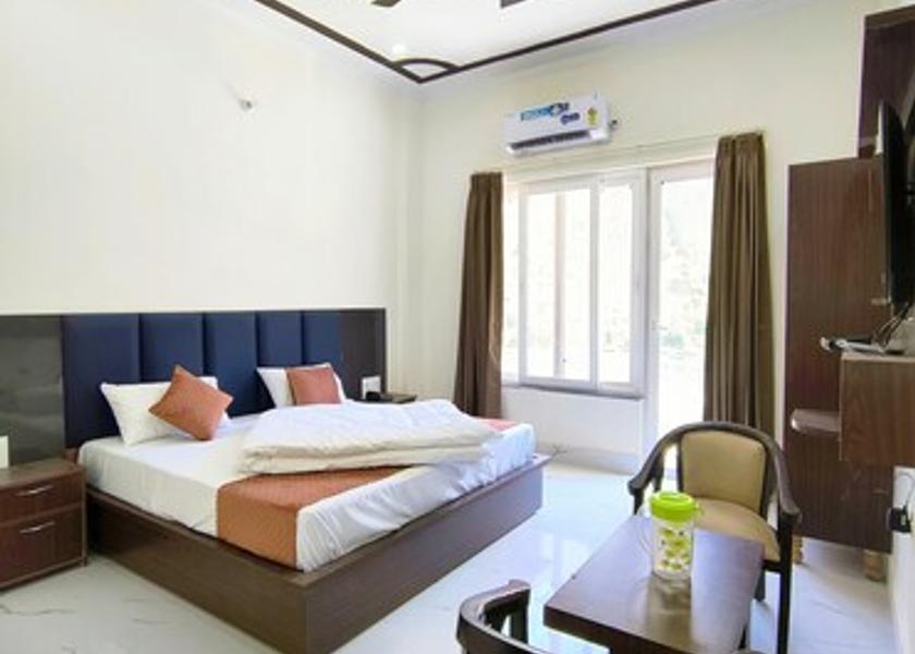 Uttarakhand Uttarkashi Deluxe AC Room