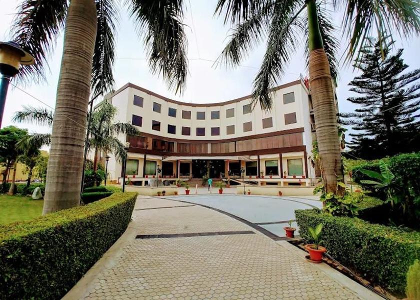 Uttar Pradesh Lucknow Hotel Exterior