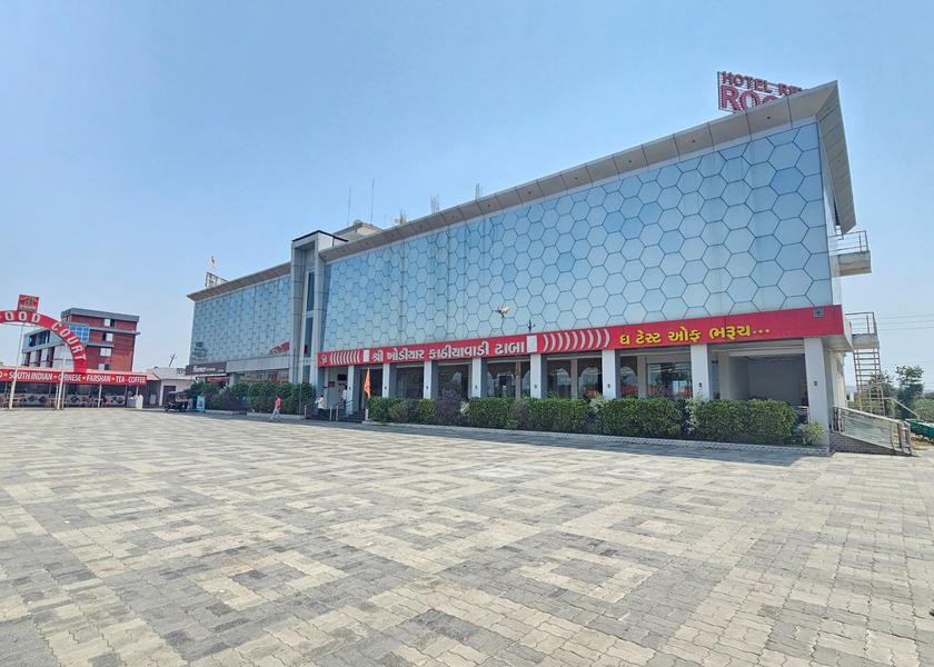 Gujarat Rajpipla Hotel Exterior