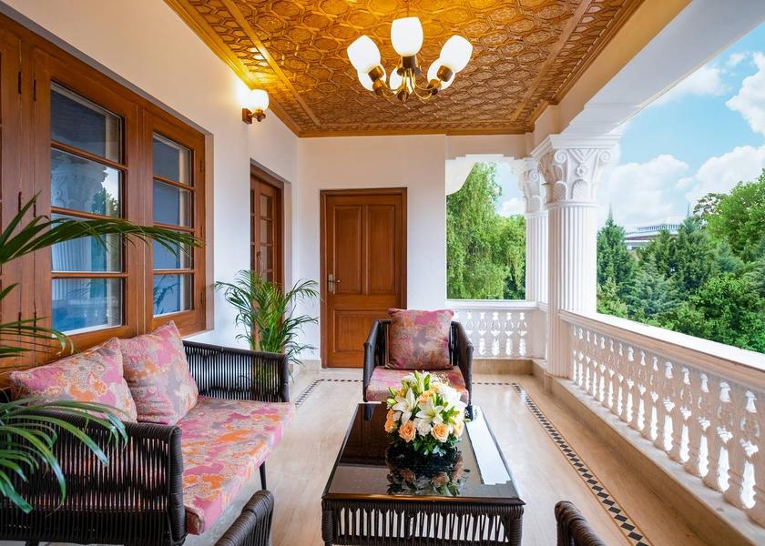 Jammu and Kashmir Srinagar Public Areas
