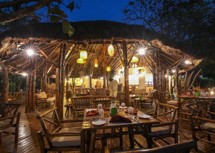 Maharashtra Pune Food & Dining