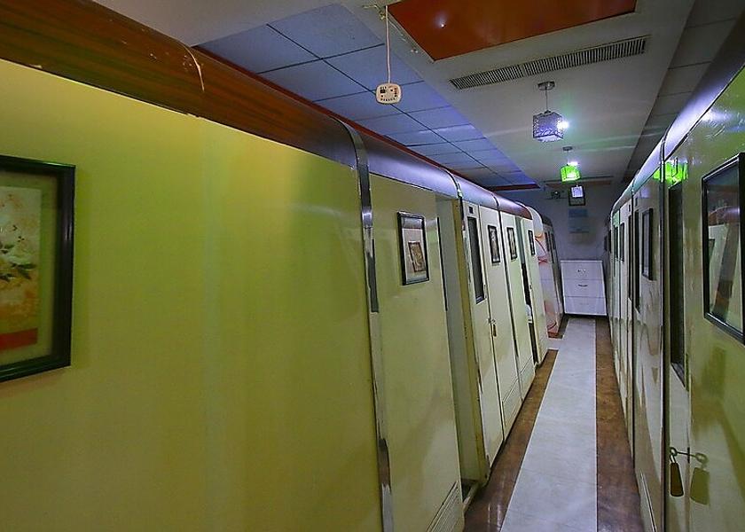 Maharashtra Mumbai Food & Dining