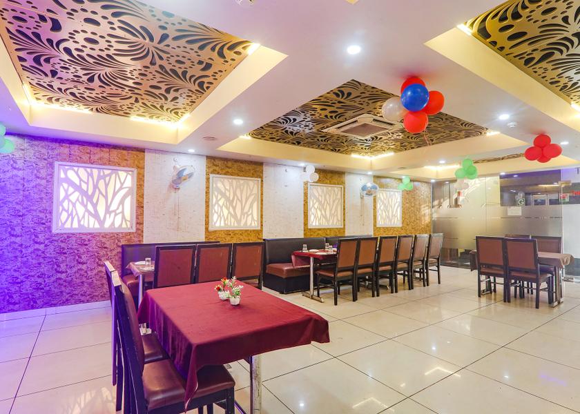 Uttar Pradesh Lucknow Food & Dining