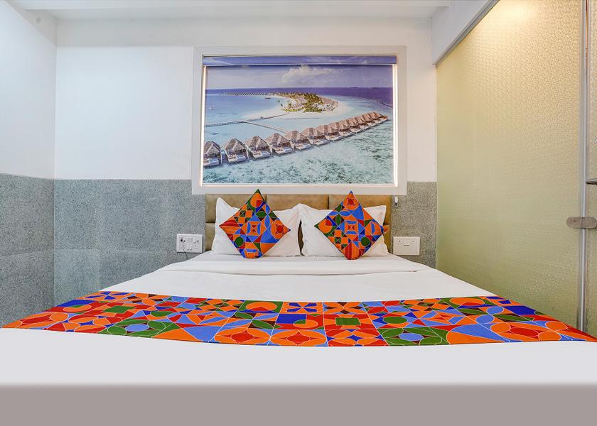 Maharashtra Mumbai Deluxe Room