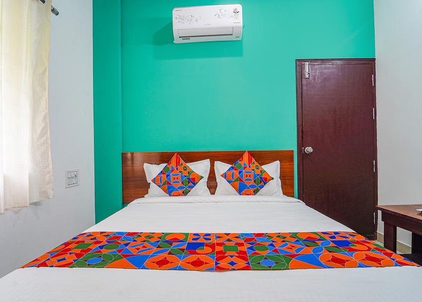 Karnataka Bangalore Deluxe Room