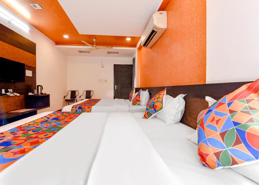Maharashtra Nashik Deluxe Room