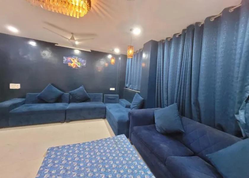 Delhi New Delhi Lobby Sitting Area