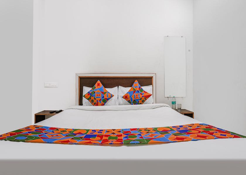 Maharashtra Nashik Deluxe Room