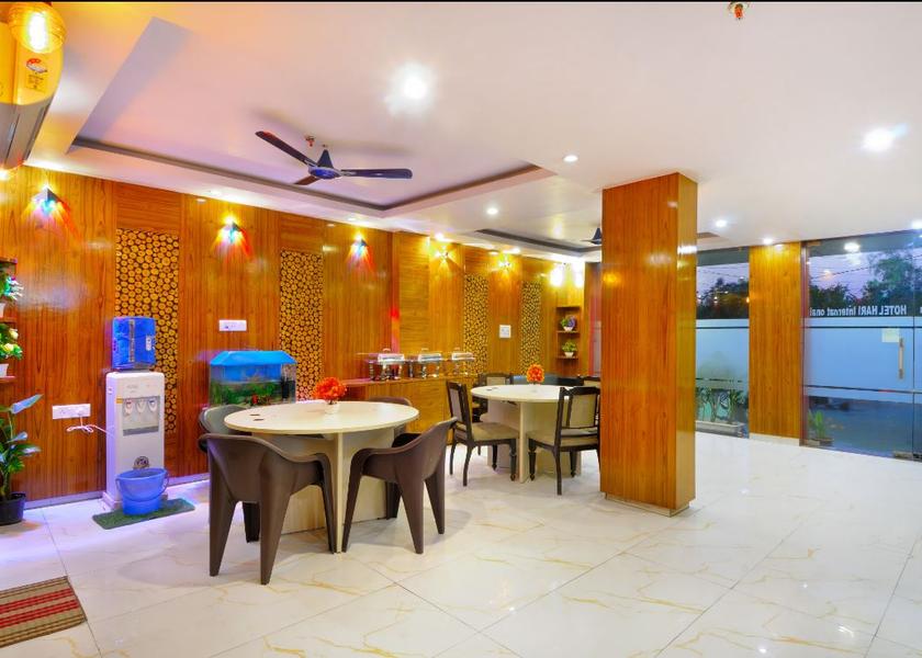 Uttar Pradesh Noida Food & Dining
