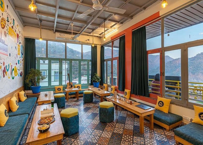 Uttarakhand Rishikesh Public Areas