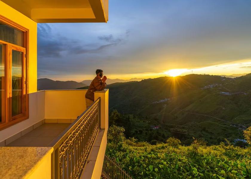 Uttarakhand Chakrata Superior Double Room with Balcony and Mountain View