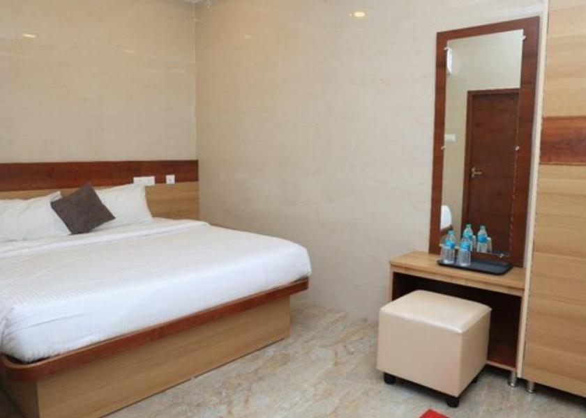 Tamil Nadu Kanchipuram Premium Family Room