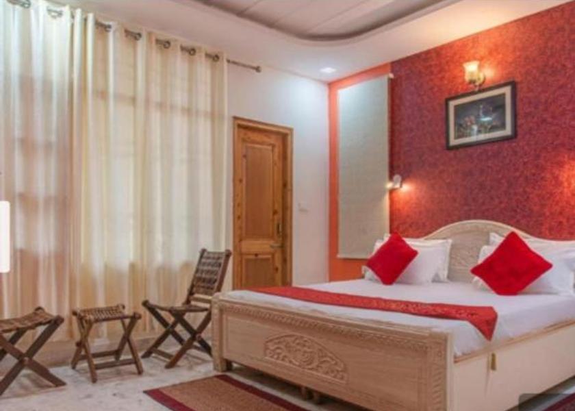 Himachal Pradesh Barog Deluxe Room